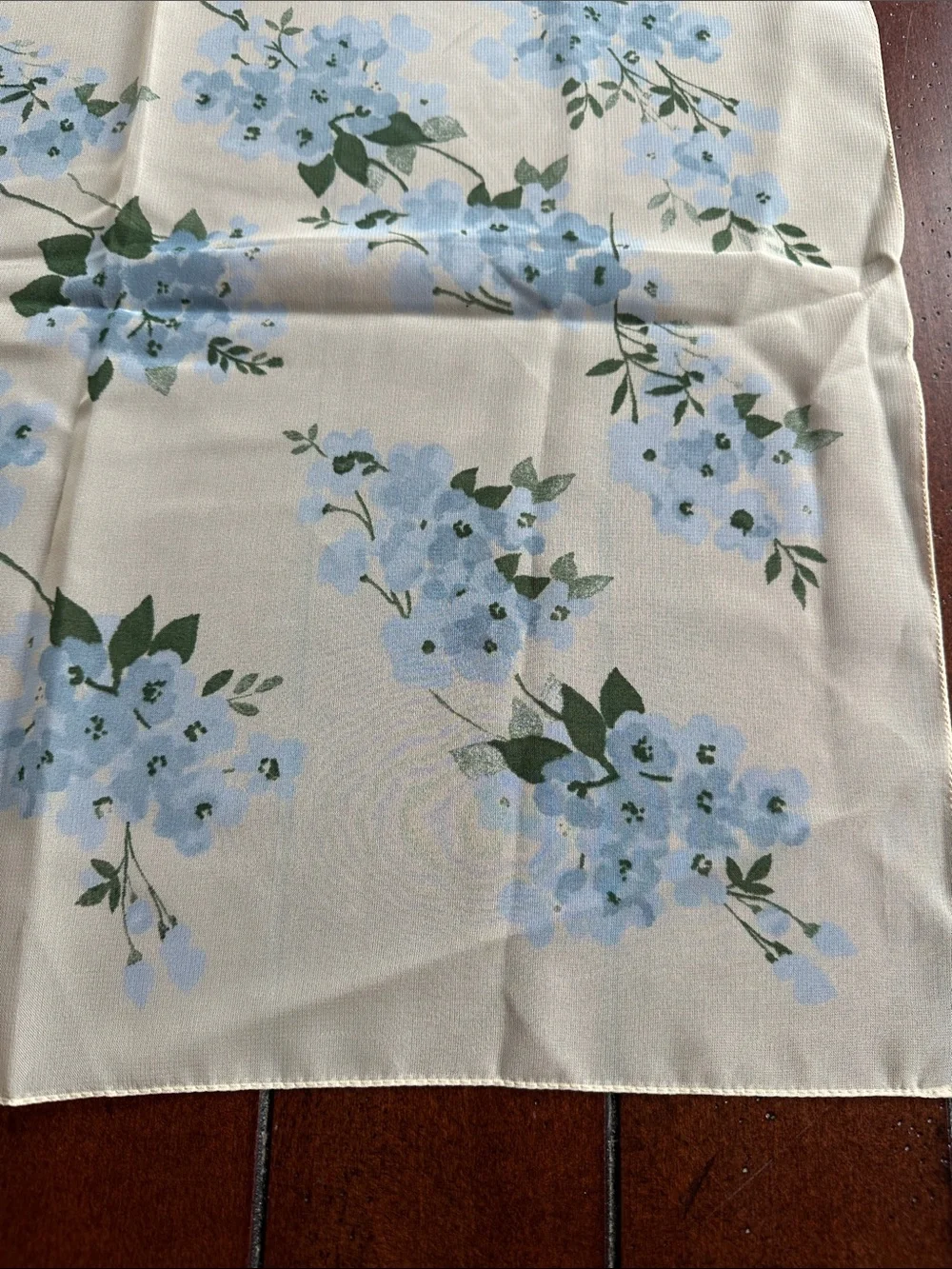 Ann Taylor LOFT soft cream